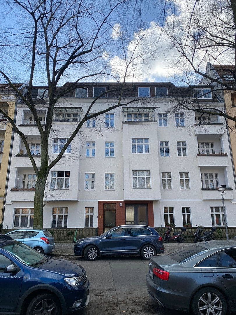 Prenájom bytu 2-izbový 63 m², Friedrich-Wilhelm-Straße 95, Berlin, Berlín Prenájom bytu 2-izbový 63 m², Friedrich-Wilhelm-Straße 95, Berlin, Berlín