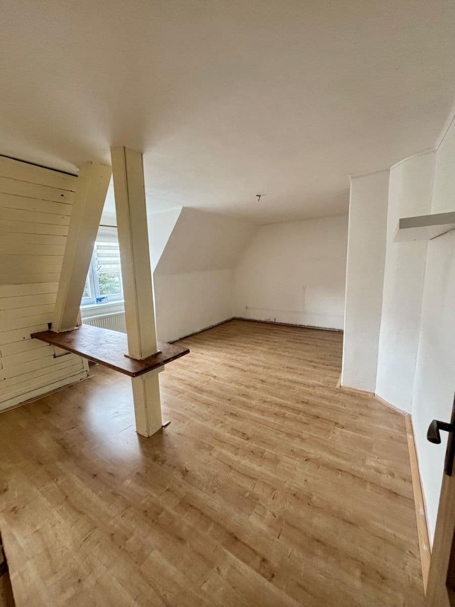 Prenájom bytu 2-izbový 56 m², Podkrušnohorská, Litvínov, Ústecký kraj Prenájom bytu 2-izbový 56 m², Podkrušnohorská, Litvínov, Ústecký kraj