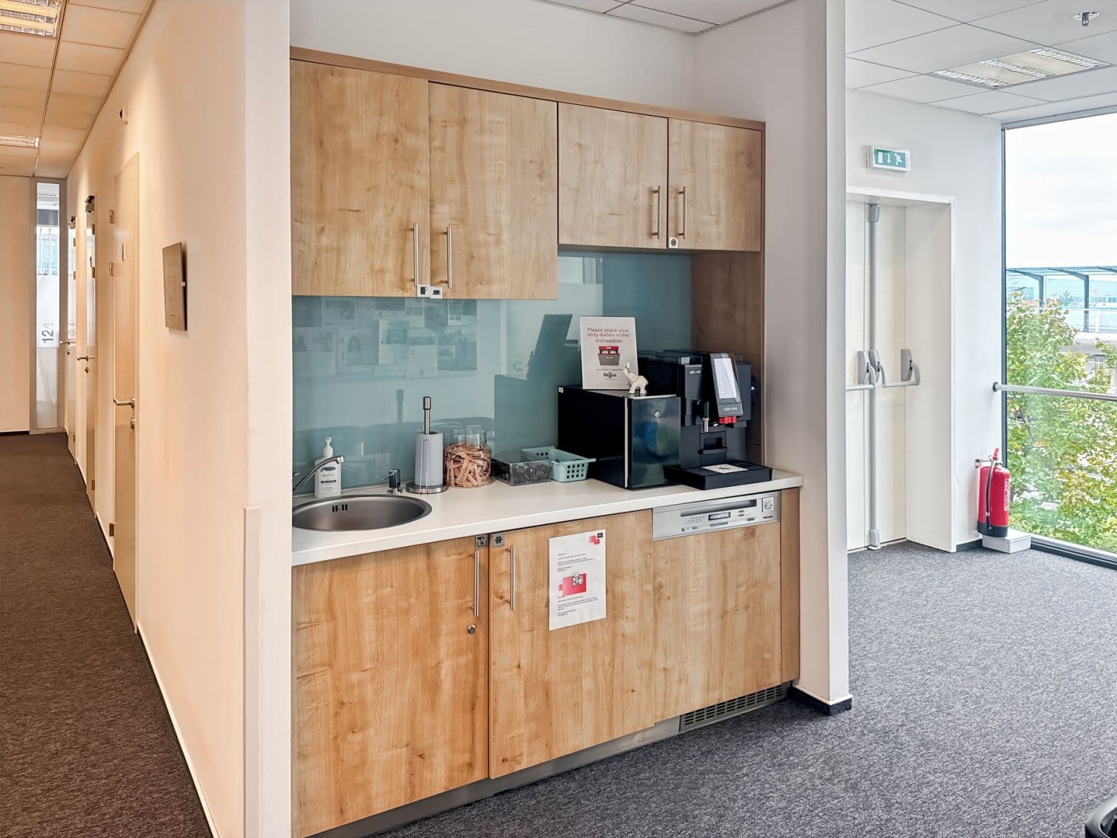 Prenájom kancelárie 120 m², Aviatická, Praha, Praha Prenájom kancelárie 120 m², Aviatická, Praha, Praha