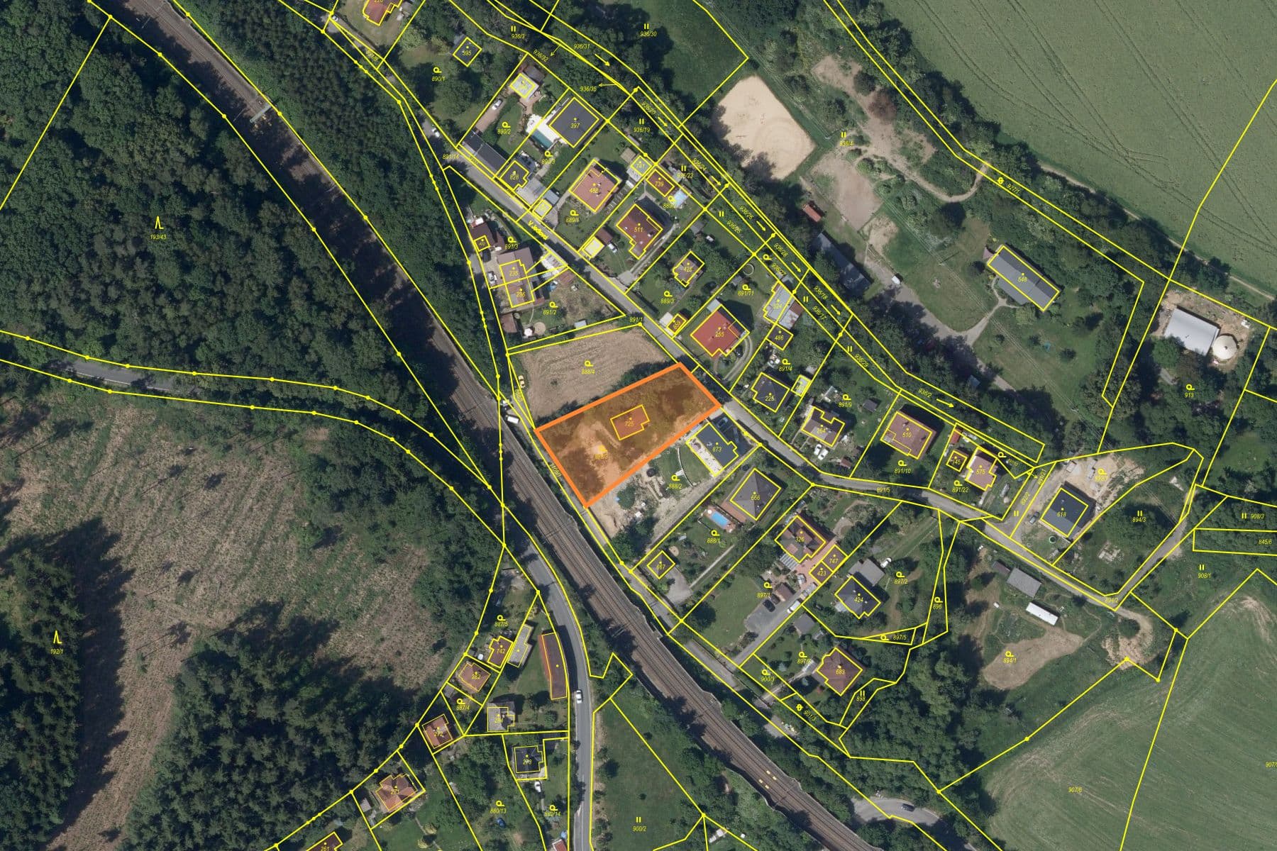 Predaj pozemku 1.468 m², V Jedlovci, Všestary, Středočeský kraj Predaj pozemku 1.468 m², V Jedlovci, Všestary, Středočeský kraj