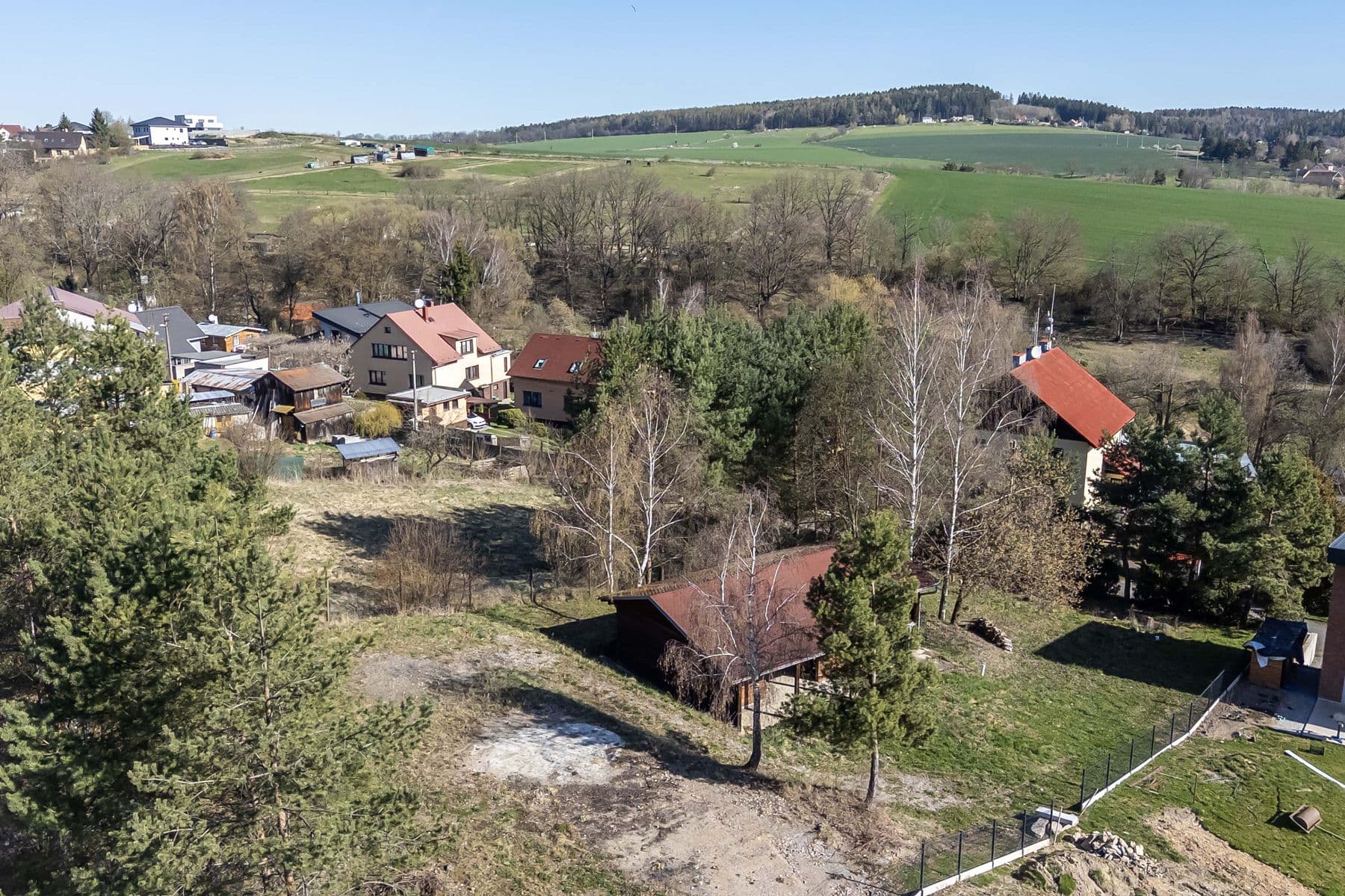 Predaj pozemku 1.468 m², V Jedlovci, Všestary, Středočeský kraj Predaj pozemku 1.468 m², V Jedlovci, Všestary, Středočeský kraj