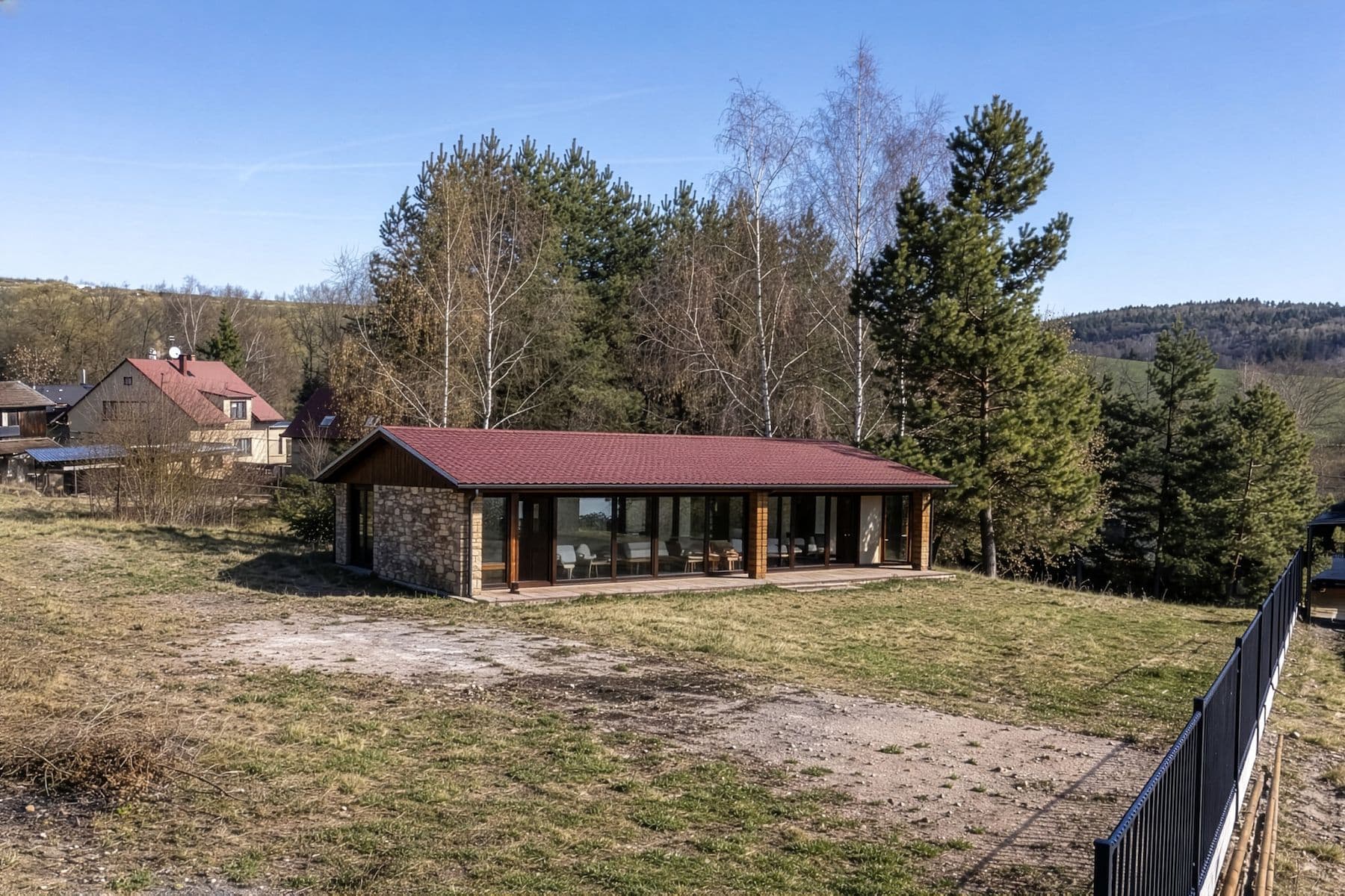 Predaj pozemku 1.468 m², V Jedlovci, Všestary, Středočeský kraj Predaj pozemku 1.468 m², V Jedlovci, Všestary, Středočeský kraj