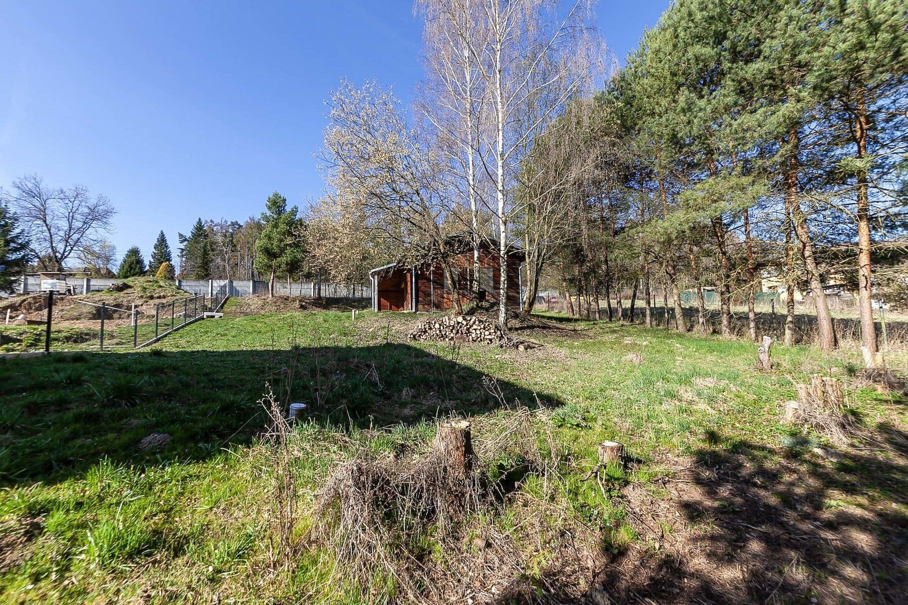 Predaj pozemku 1.468 m², V Jedlovci, Všestary, Středočeský kraj Predaj pozemku 1.468 m², V Jedlovci, Všestary, Středočeský kraj