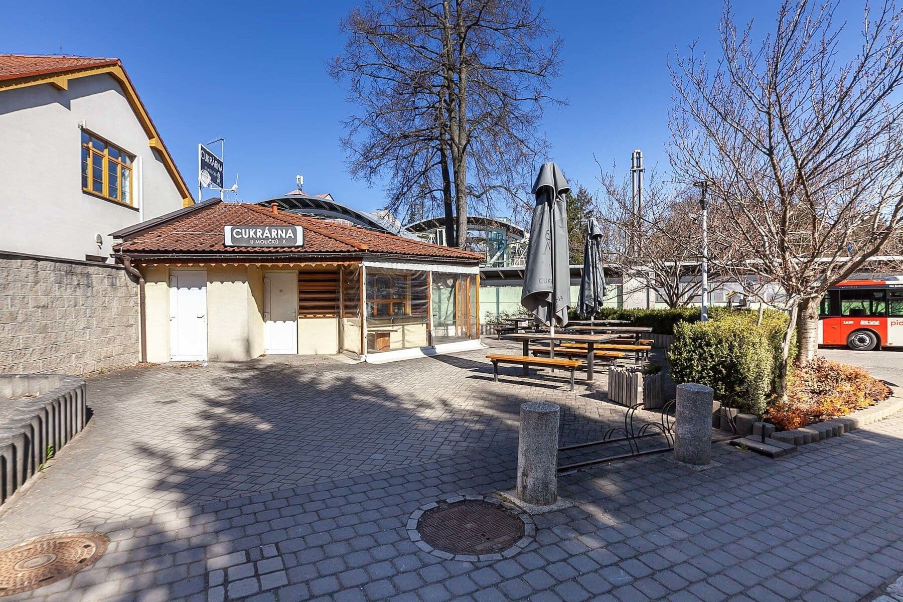 Predaj pozemku 1.468 m², V Jedlovci, Všestary, Středočeský kraj Predaj pozemku 1.468 m², V Jedlovci, Všestary, Středočeský kraj