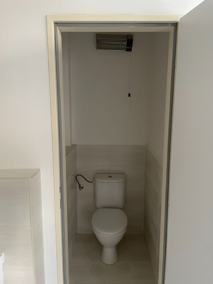 Prenájom bytu 1-izbový 40 m², Dobrovského, Olomouc, Olomoucký kraj Prenájom bytu 1-izbový 40 m², Dobrovského, Olomouc, Olomoucký kraj