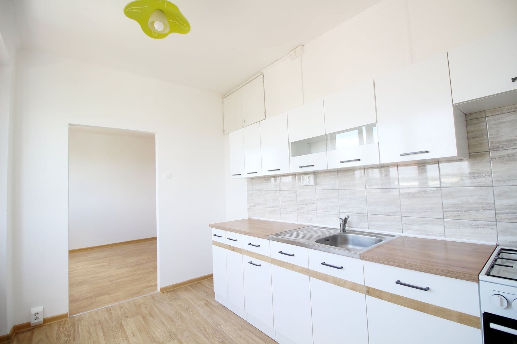 Prenájom bytu 2-izbový 52 m², Štefánikova, Kralupy nad Vltavou, Středočeský kraj Prenájom bytu 2-izbový 52 m², Štefánikova, Kralupy nad Vltavou, Středočeský kraj