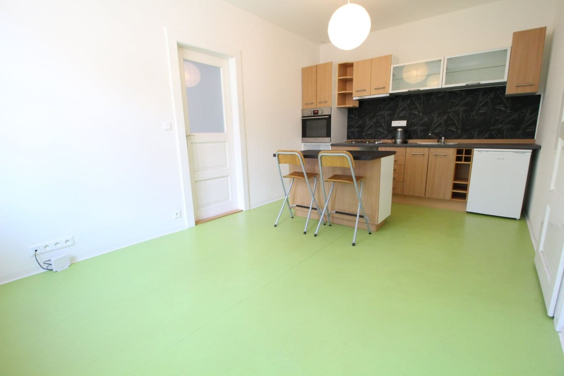 Prenájom bytu 2-izbový 54 m², Štěpánkova, Beroun, Středočeský kraj Prenájom bytu 2-izbový 54 m², Štěpánkova, Beroun, Středočeský kraj