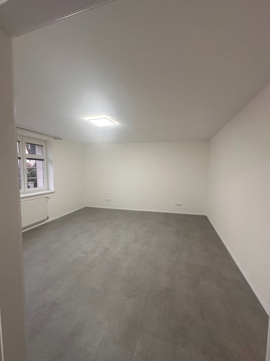 Prenájom bytu 3-izbový 100 m², Na Perštýně, Liberec, Liberecký kraj Prenájom bytu 3-izbový 100 m², Na Perštýně, Liberec, Liberecký kraj