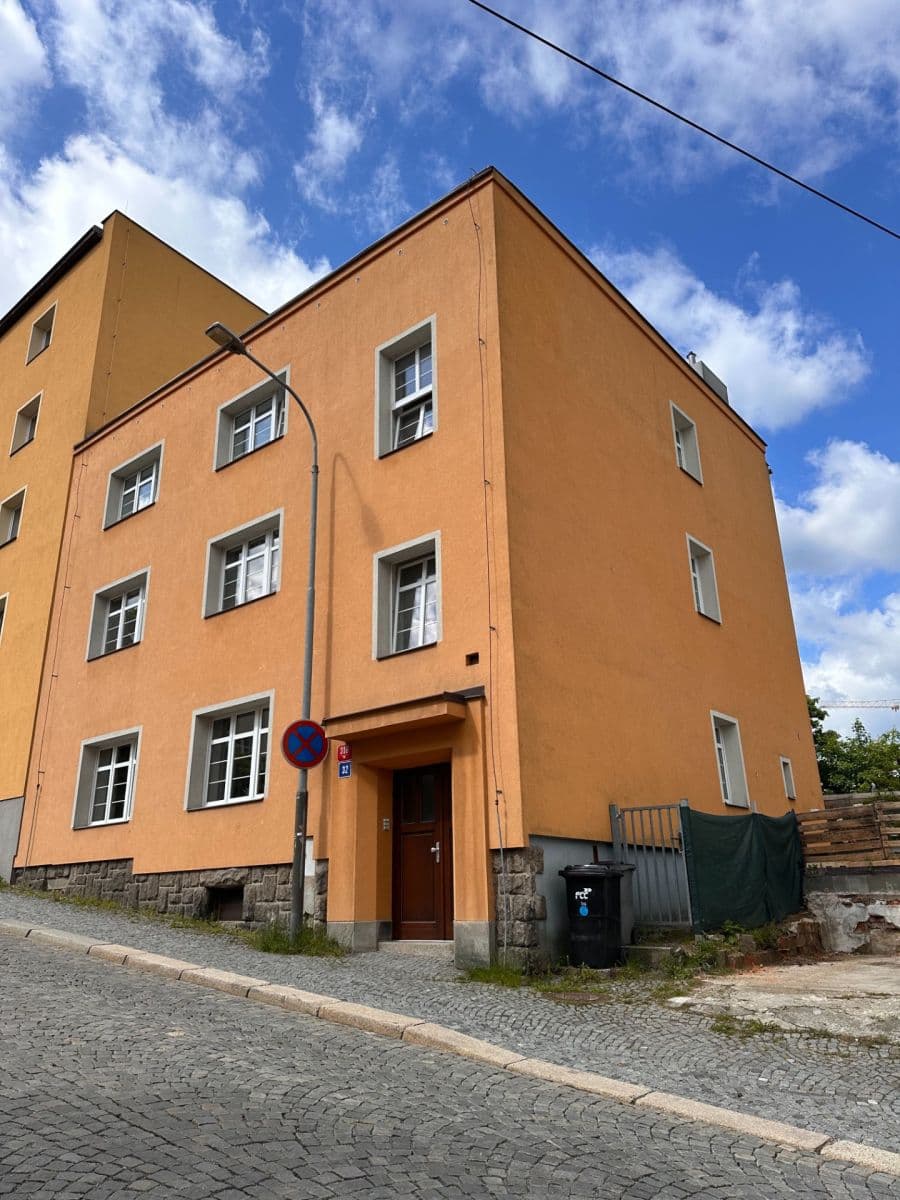 Prenájom bytu 3-izbový 100 m², Na Perštýně, Liberec, Liberecký kraj Prenájom bytu 3-izbový 100 m², Na Perštýně, Liberec, Liberecký kraj