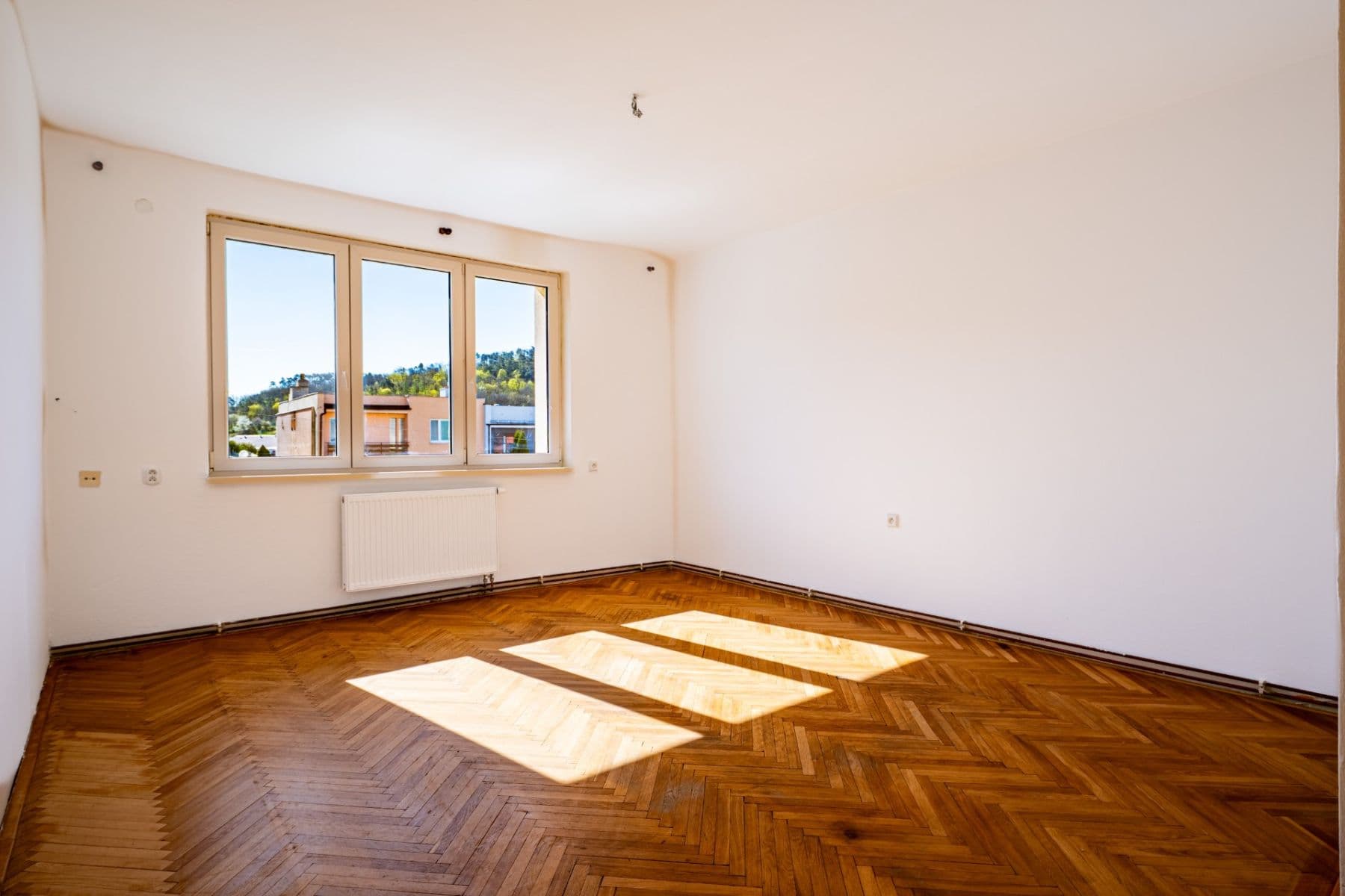 Predaj bytu 3-izbový 78 m², Dukelská, Mikulov, Jihomoravský kraj Predaj bytu 3-izbový 78 m², Dukelská, Mikulov, Jihomoravský kraj