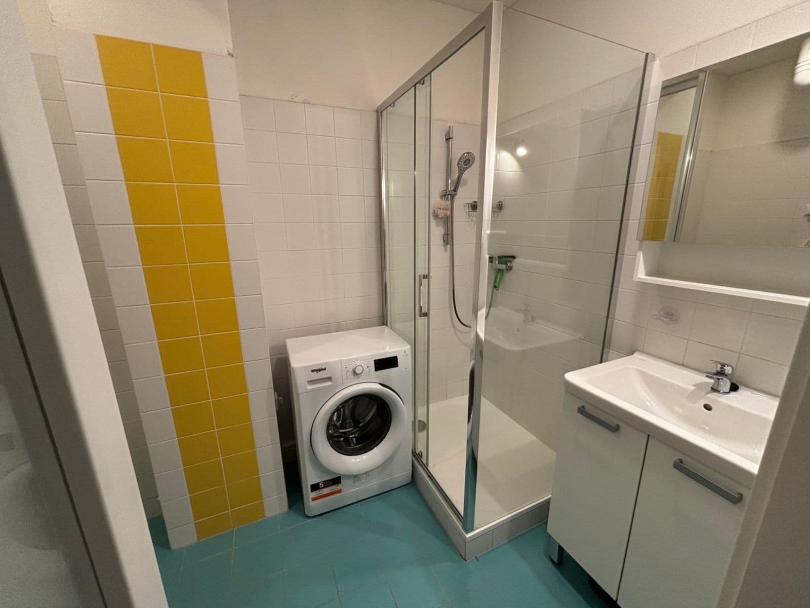 Prenájom bytu 2-izbový 40 m², Strančická, Praha, Praha Prenájom bytu 2-izbový 40 m², Strančická, Praha, Praha