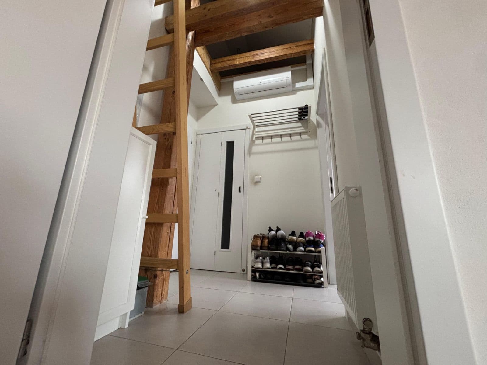 Prenájom bytu 2-izbový 40 m², Strančická, Praha, Praha Prenájom bytu 2-izbový 40 m², Strančická, Praha, Praha