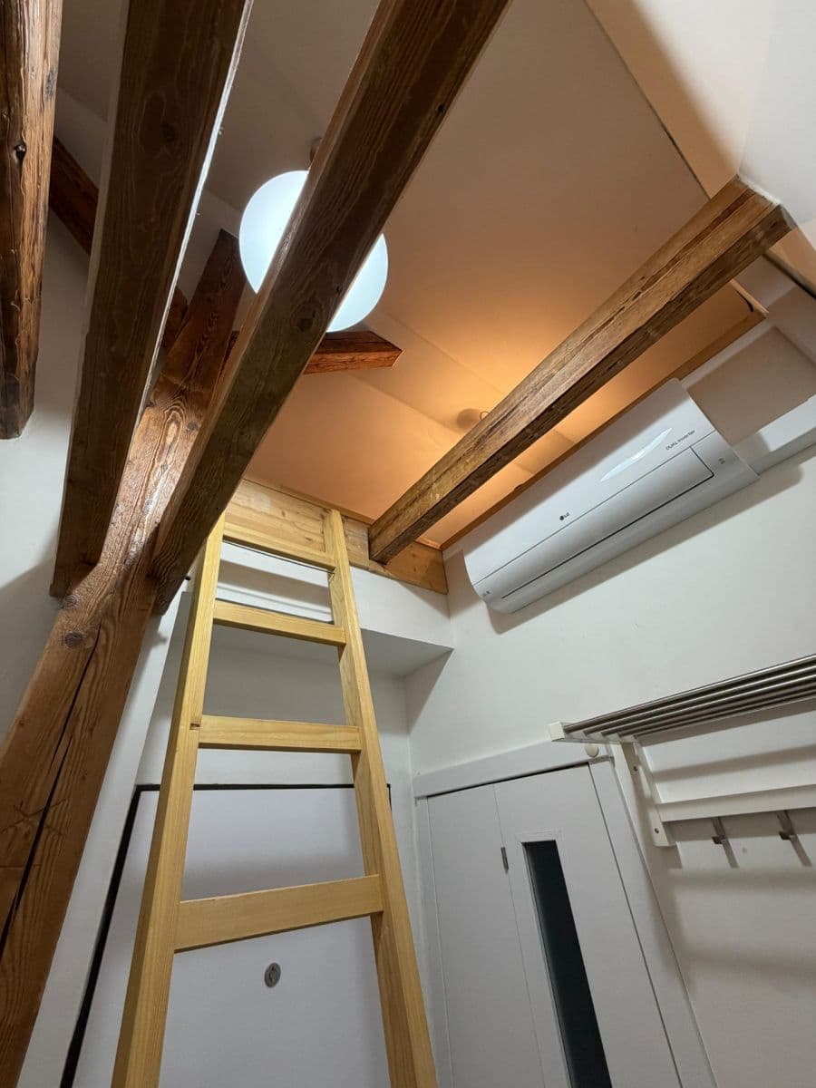 Prenájom bytu 2-izbový 40 m², Strančická, Praha, Praha Prenájom bytu 2-izbový 40 m², Strančická, Praha, Praha