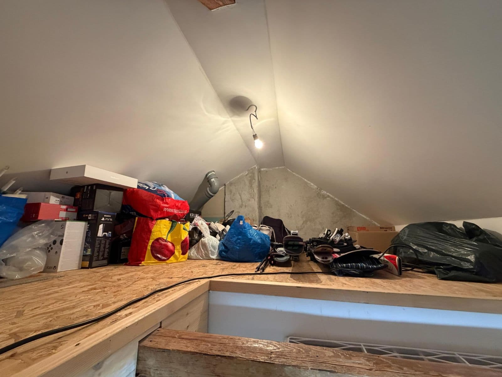 Prenájom bytu 2-izbový 40 m², Strančická, Praha, Praha Prenájom bytu 2-izbový 40 m², Strančická, Praha, Praha