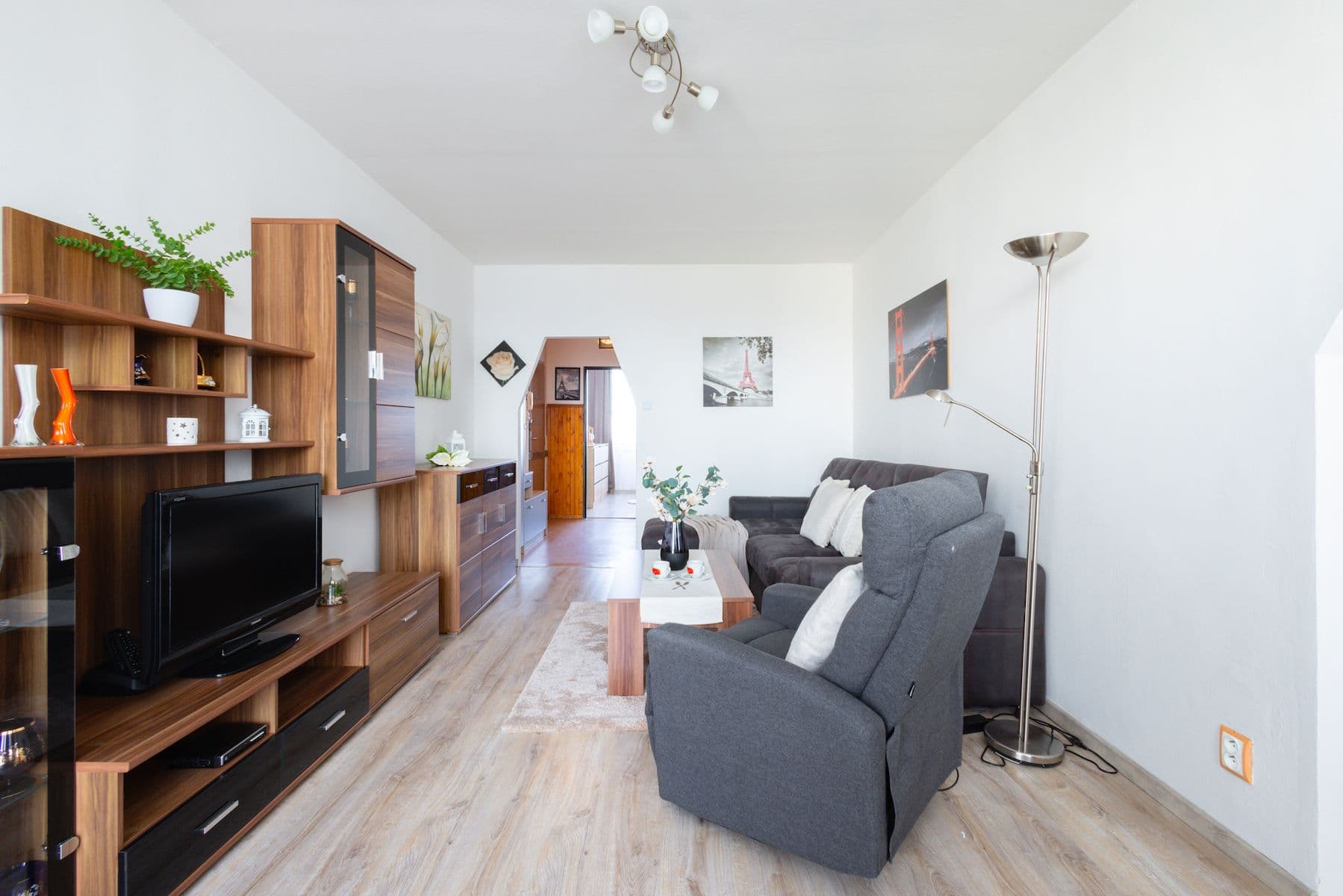 Predaj bytu 3-izbový 75 m², Jablonecká, Praha, Praha Predaj bytu 3-izbový 75 m², Jablonecká, Praha, Praha