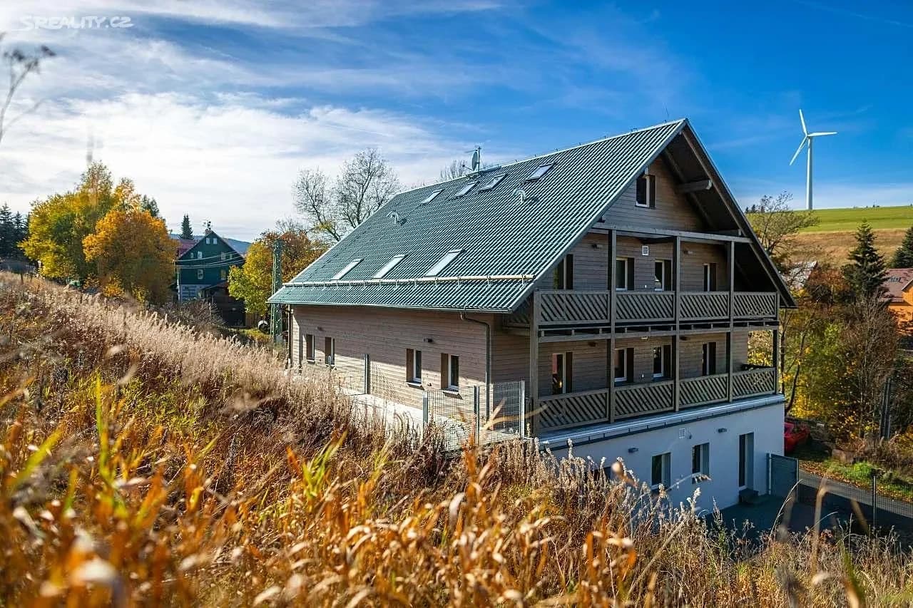 Predaj bytu 2-izbový 64 m², Loučná pod Klínovcem, Ústecký kraj Predaj bytu 2-izbový 64 m², Loučná pod Klínovcem, Ústecký kraj