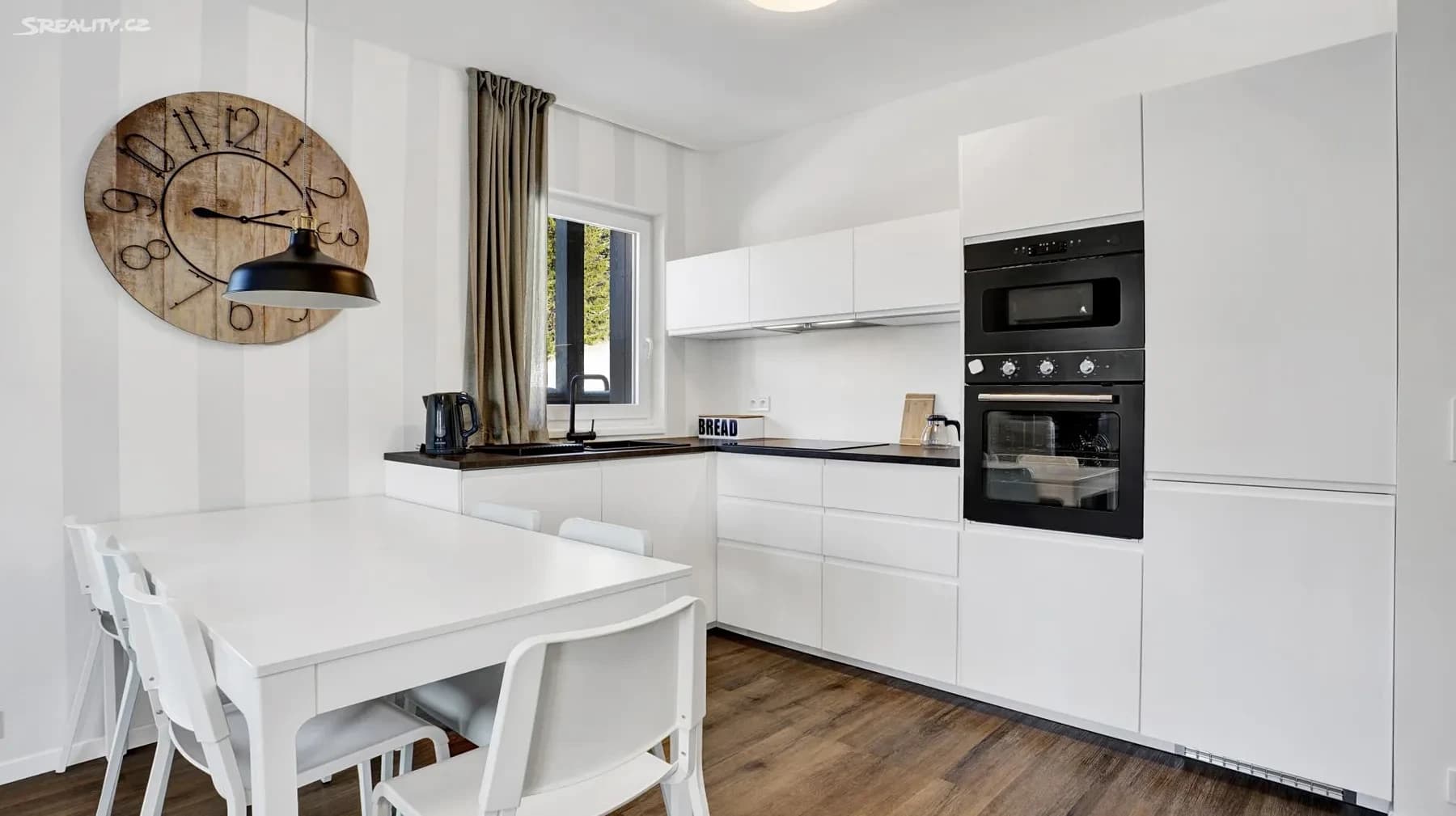 Predaj bytu 2-izbový 64 m², Loučná pod Klínovcem, Ústecký kraj Predaj bytu 2-izbový 64 m², Loučná pod Klínovcem, Ústecký kraj