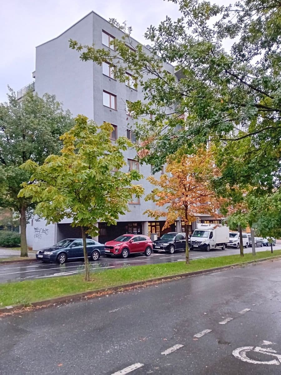 Prenájom bytu 3-izbový 93 m², Velká skála, Praha, Praha Prenájom bytu 3-izbový 93 m², Velká skála, Praha, Praha