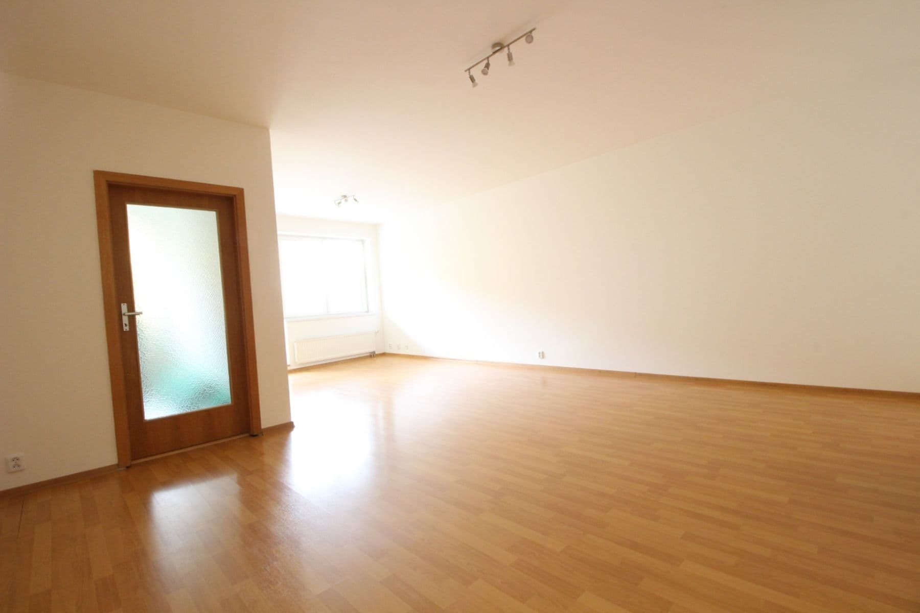 Prenájom bytu 3-izbový 93 m², Velká skála, Praha, Praha Prenájom bytu 3-izbový 93 m², Velká skála, Praha, Praha