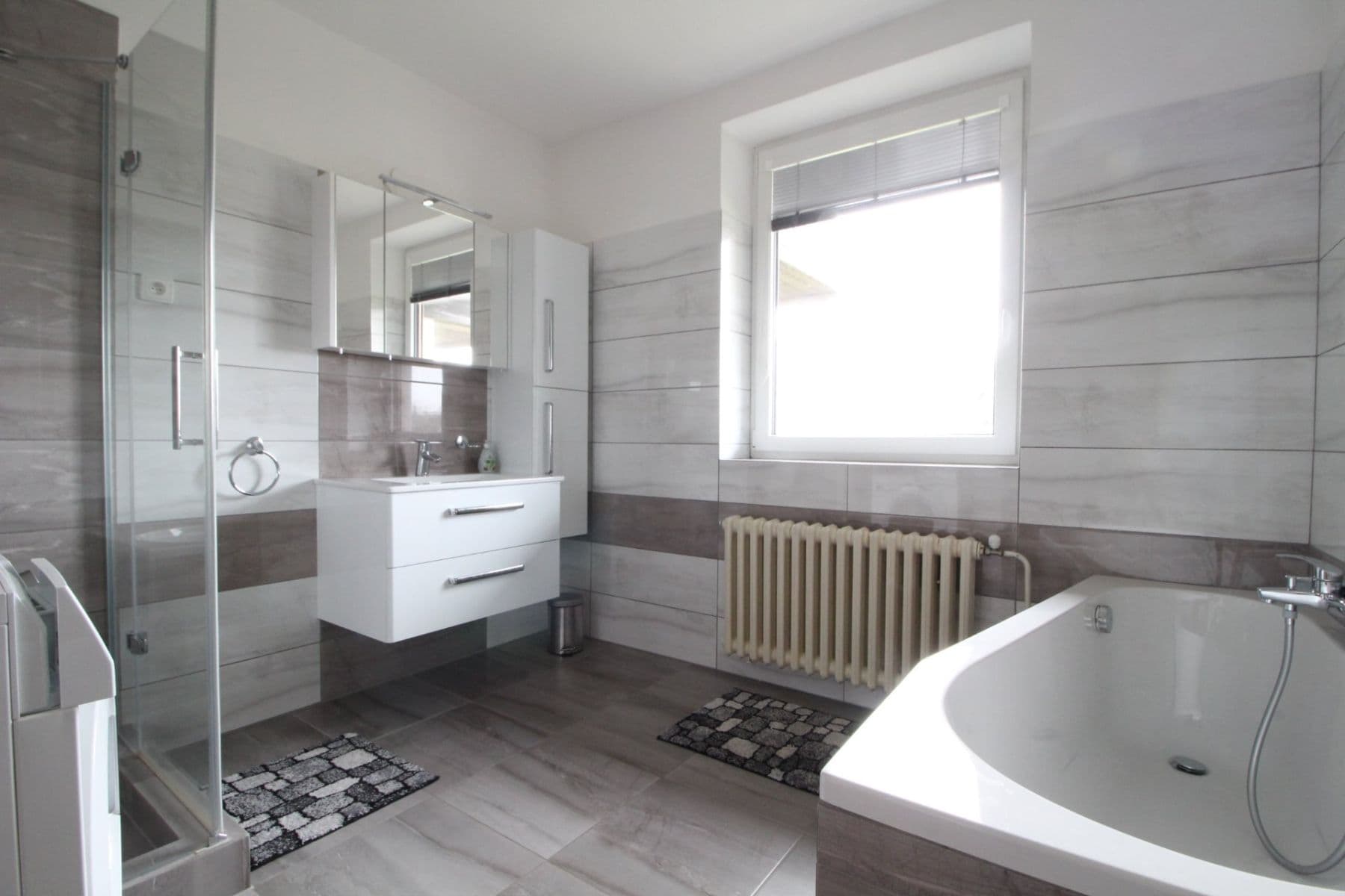 Prenájom bytu 2-izbový 55 m², Hrušovická, Praha, Praha Prenájom bytu 2-izbový 55 m², Hrušovická, Praha, Praha