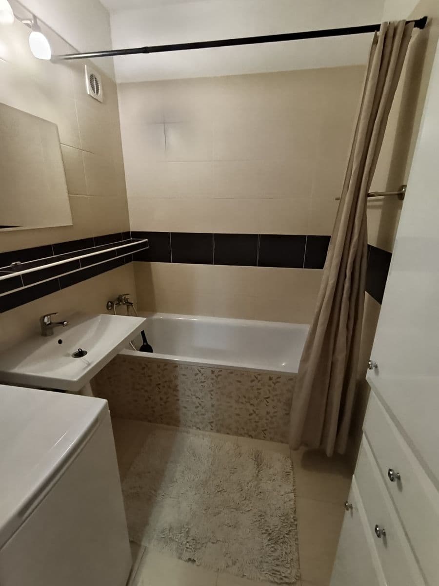 Predaj bytu 4-izbový 88 m², Wolkrova, Petržalka, Bratislavský kraj Predaj bytu 4-izbový 88 m², Wolkrova, Petržalka, Bratislavský kraj