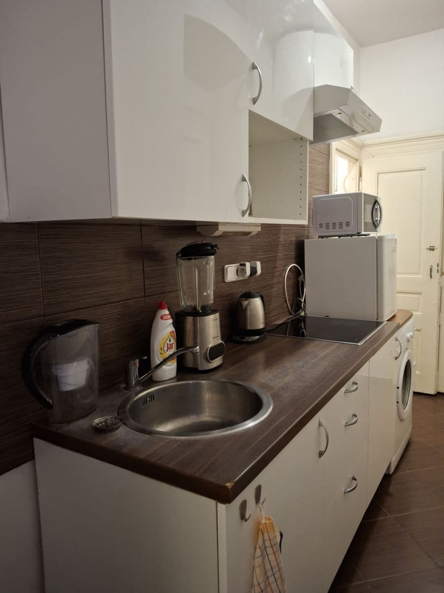 Prenájom bytu 2-izbový 53 m², Táboritská, Praha, Praha Prenájom bytu 2-izbový 53 m², Táboritská, Praha, Praha