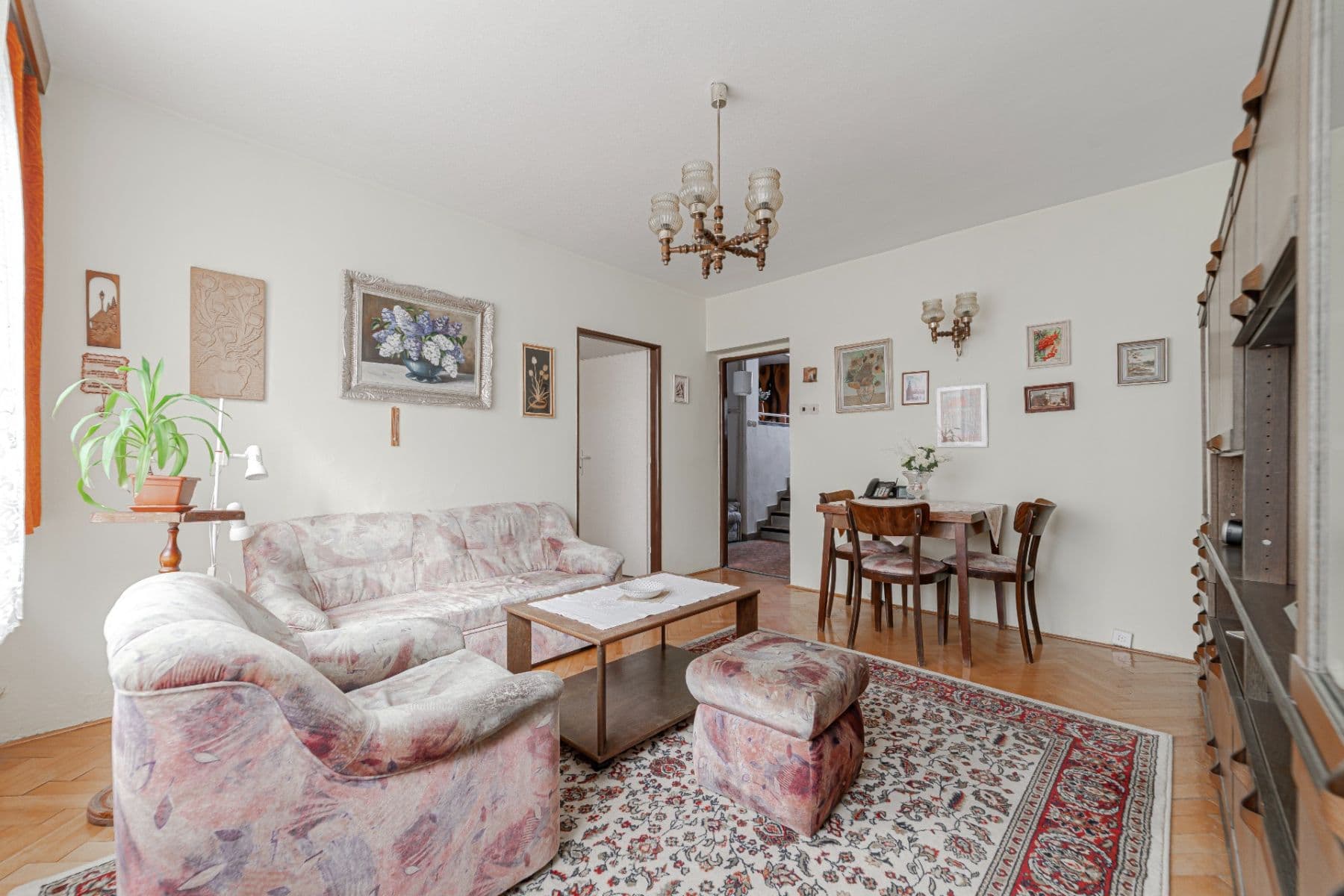 Predaj domu 73 m², pozemek 300 m², Šafaříkova, Valašské Meziříčí, Zlínský kraj Predaj domu 73 m², pozemek 300 m², Šafaříkova, Valašské Meziříčí, Zlínský kraj