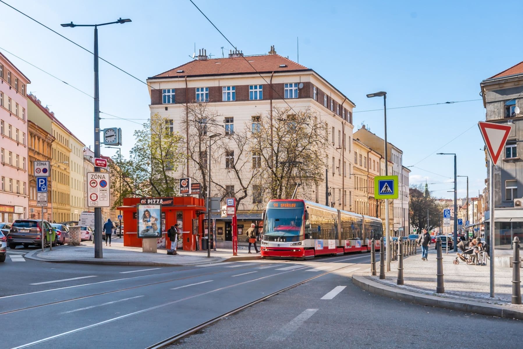 Predaj bytu 2-izbový 68 m², Kloboučnická, Praha, Praha Predaj bytu 2-izbový 68 m², Kloboučnická, Praha, Praha