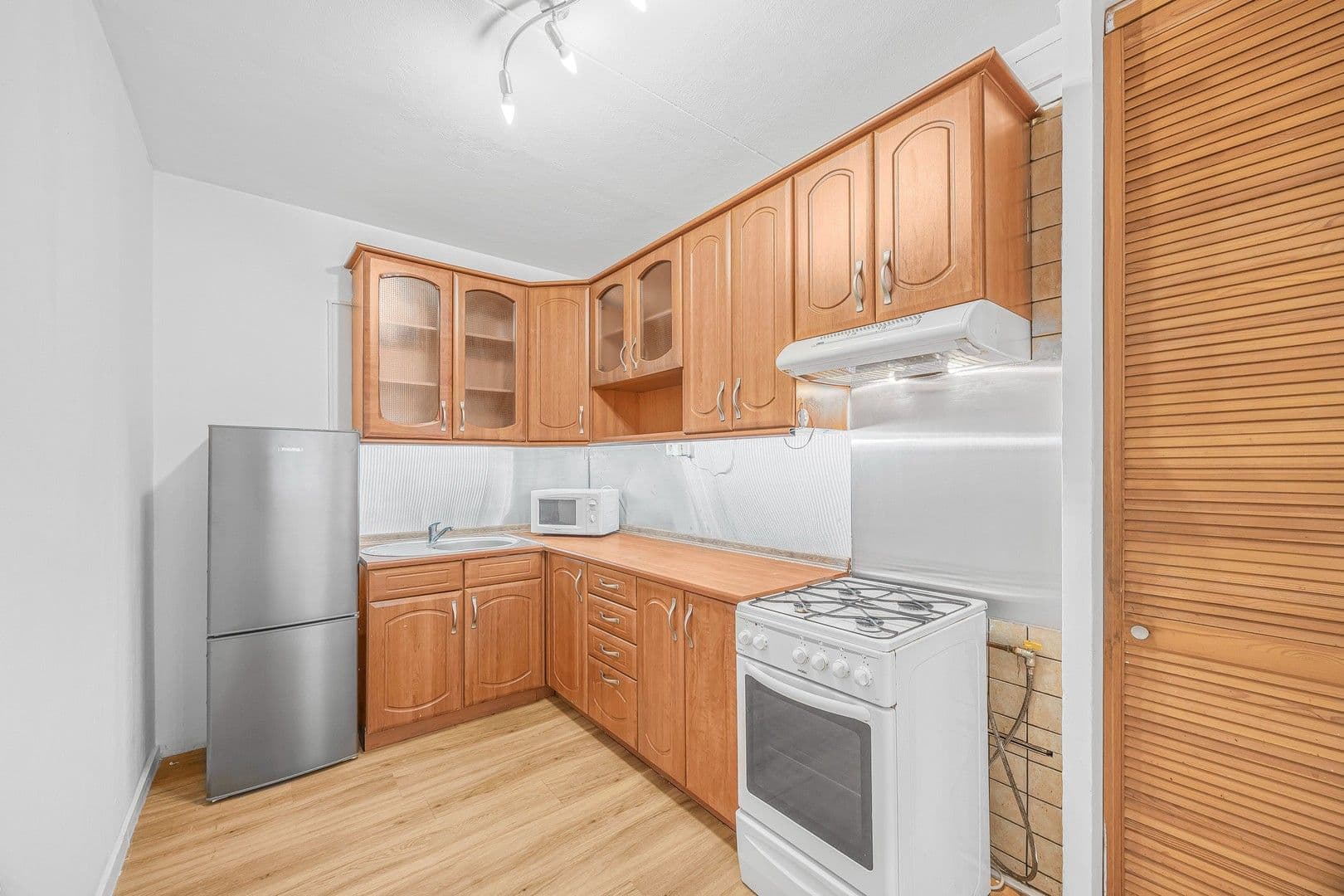 Prenájom bytu 2-izbový 49 m², Janovská, Praha, Praha Prenájom bytu 2-izbový 49 m², Janovská, Praha, Praha