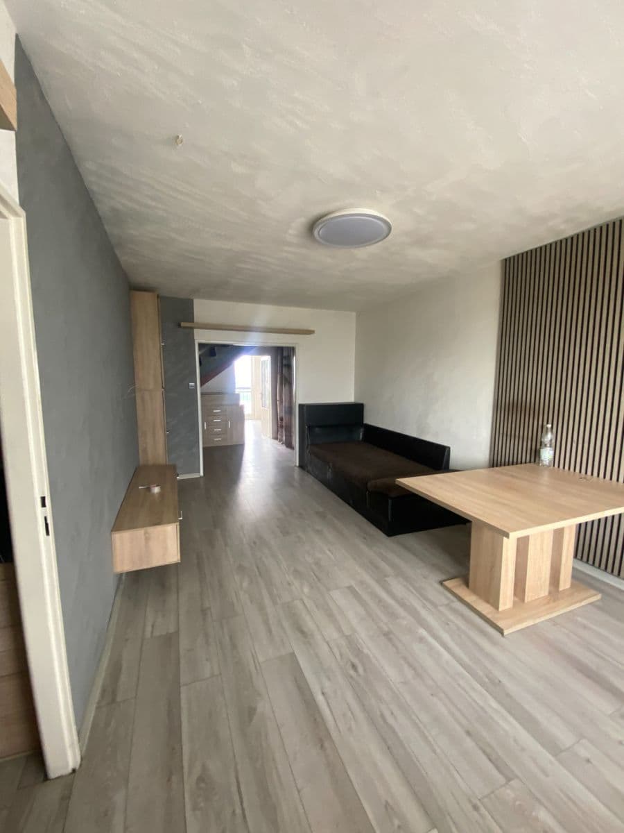 Predaj bytu 4-izbový 80 m², Hurbanova, Praha, Praha Predaj bytu 4-izbový 80 m², Hurbanova, Praha, Praha