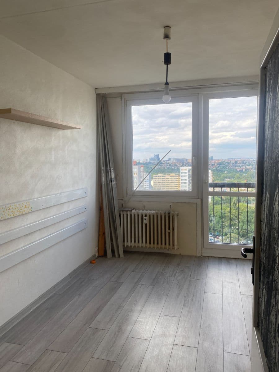 Predaj bytu 4-izbový 80 m², Hurbanova, Praha, Praha Predaj bytu 4-izbový 80 m², Hurbanova, Praha, Praha