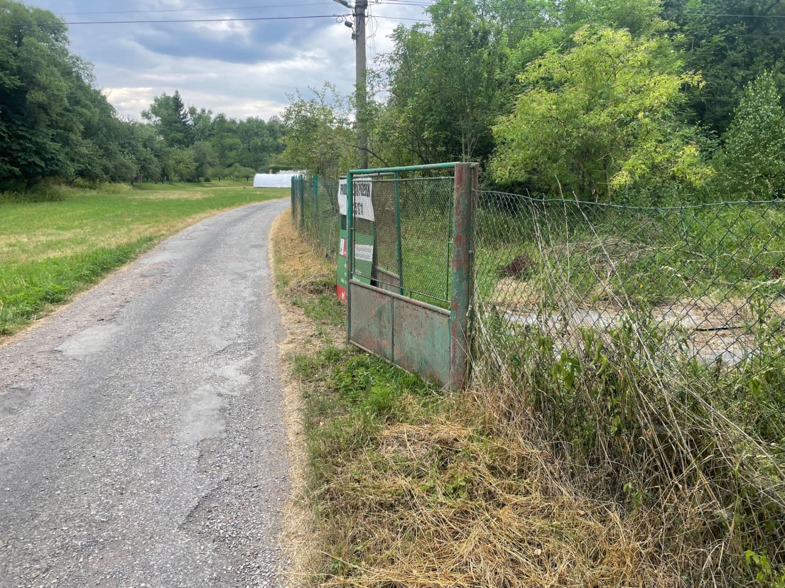 Predaj pozemku 1.320 m², Broumy, Středočeský kraj Predaj pozemku 1.320 m², Broumy, Středočeský kraj