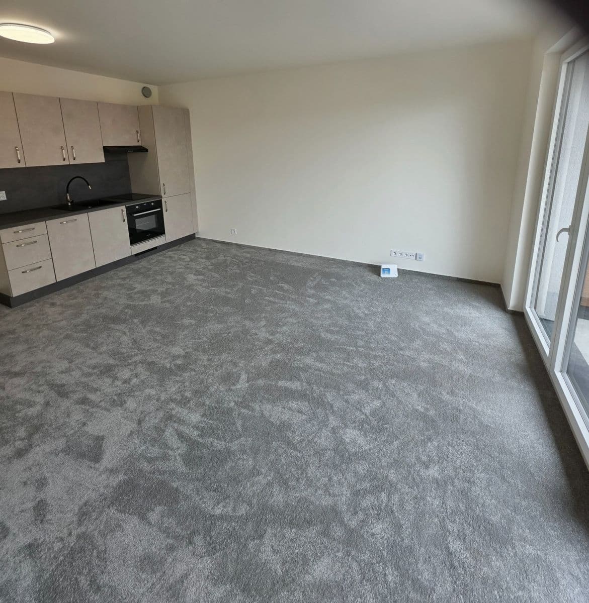 Prenájom bytu 1-izbový 34 m², Bukačova, Praha, Praha Prenájom bytu 1-izbový 34 m², Bukačova, Praha, Praha