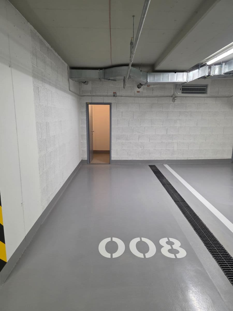 Prenájom bytu 1-izbový 34 m², Bukačova, Praha, Praha Prenájom bytu 1-izbový 34 m², Bukačova, Praha, Praha