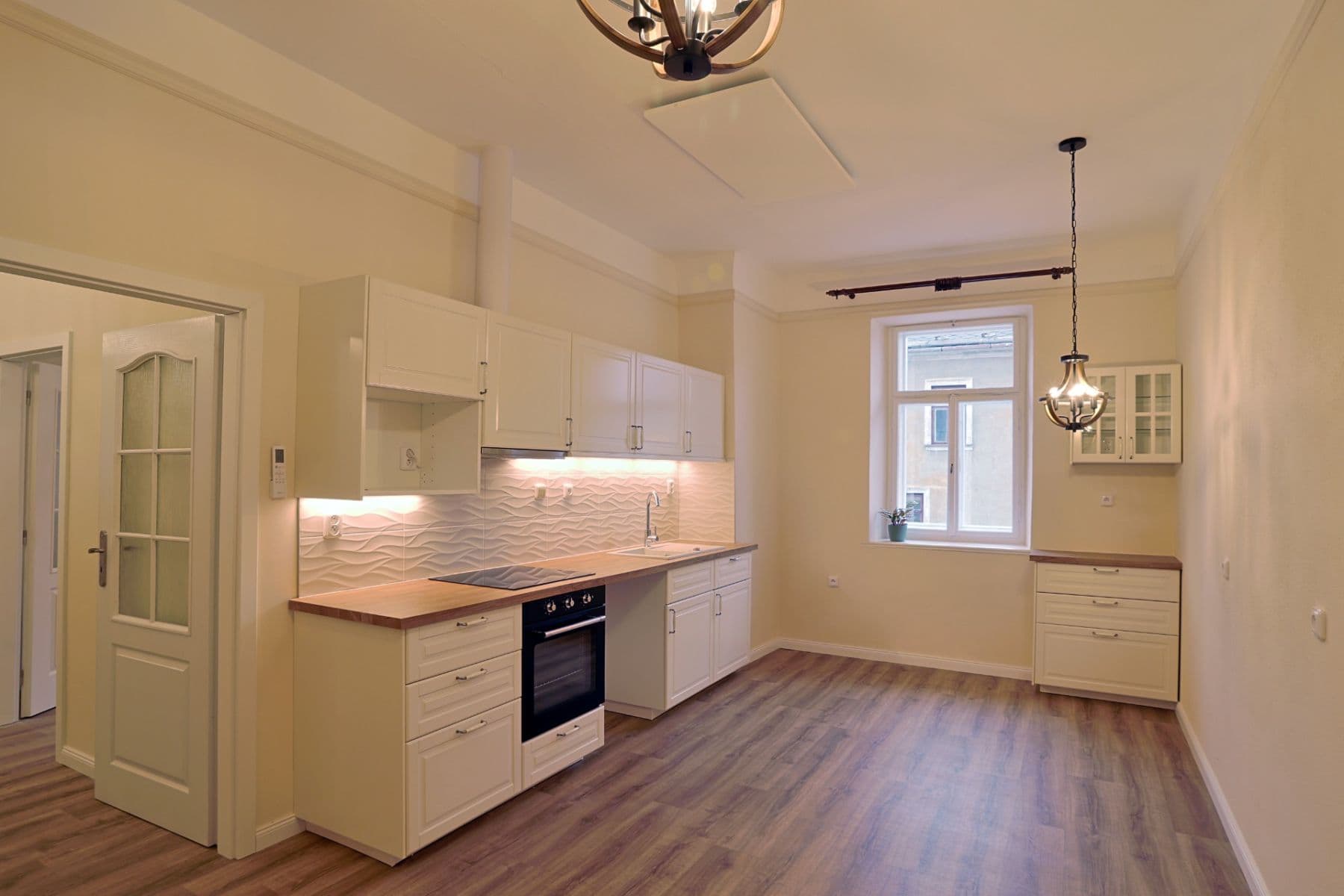 Prenájom bytu 3-izbový 73 m², Nové Město na Moravě, Kraj Vysočina Prenájom bytu 3-izbový 73 m², Nové Město na Moravě, Kraj Vysočina