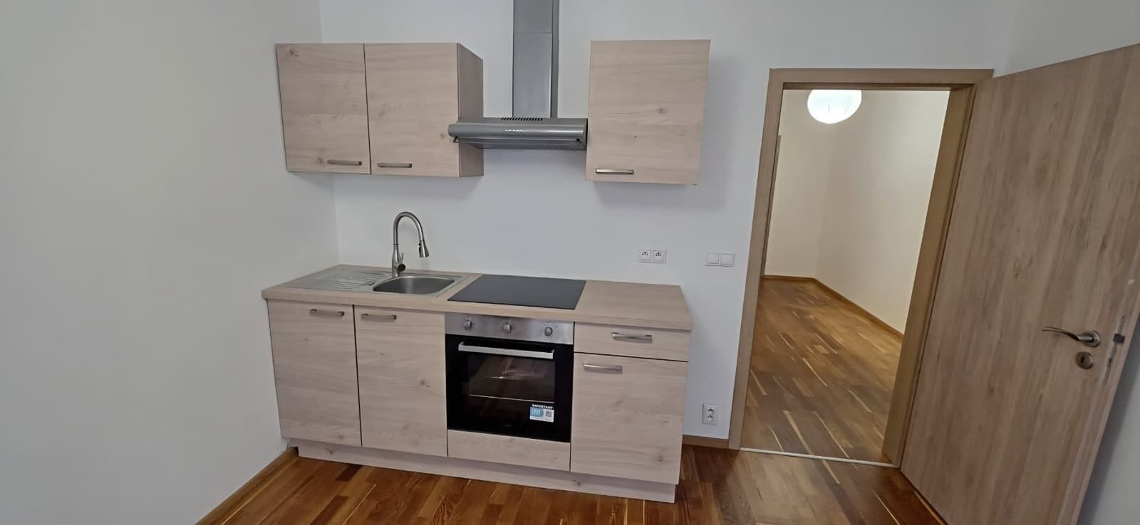 Prenájom bytu 2-izbový 63 m², Žitenická, Praha, Praha Prenájom bytu 2-izbový 63 m², Žitenická, Praha, Praha