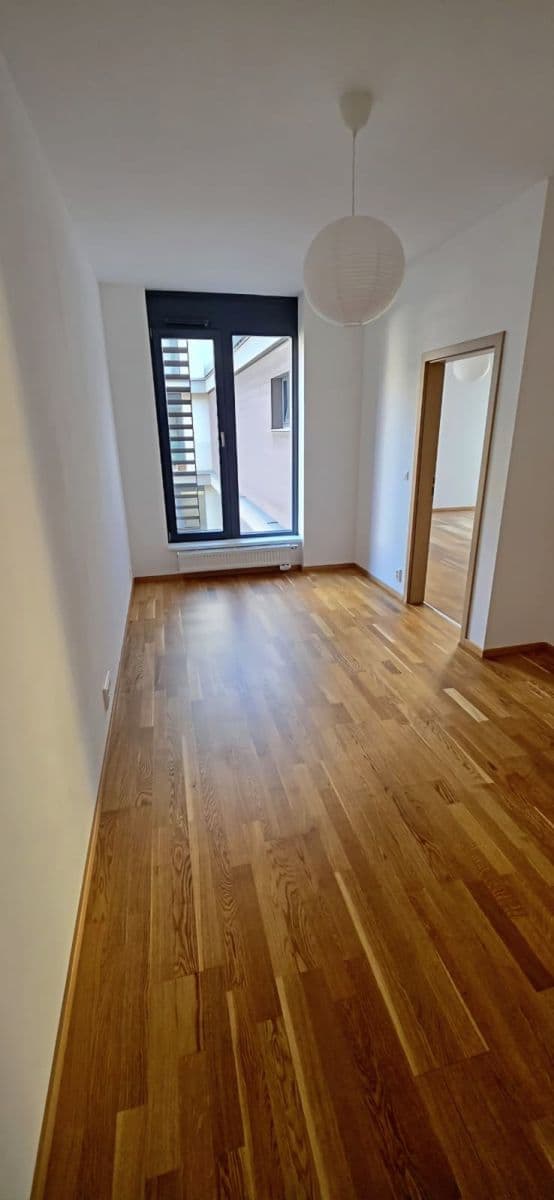 Prenájom bytu 2-izbový 63 m², Žitenická, Praha, Praha Prenájom bytu 2-izbový 63 m², Žitenická, Praha, Praha