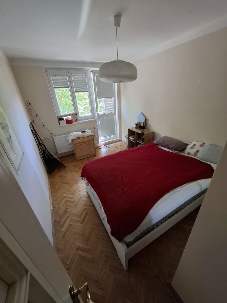 Prenájom bytu 3-izbový 80 m², Bulharská, Praha, Praha Prenájom bytu 3-izbový 80 m², Bulharská, Praha, Praha