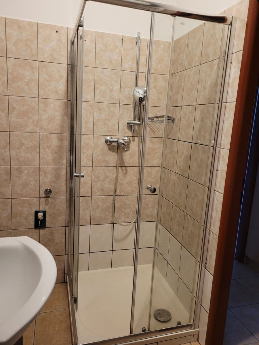 Prenájom bytu 1-izbový 30 m², Anglická, Náchod, Královéhradecký kraj Prenájom bytu 1-izbový 30 m², Anglická, Náchod, Královéhradecký kraj