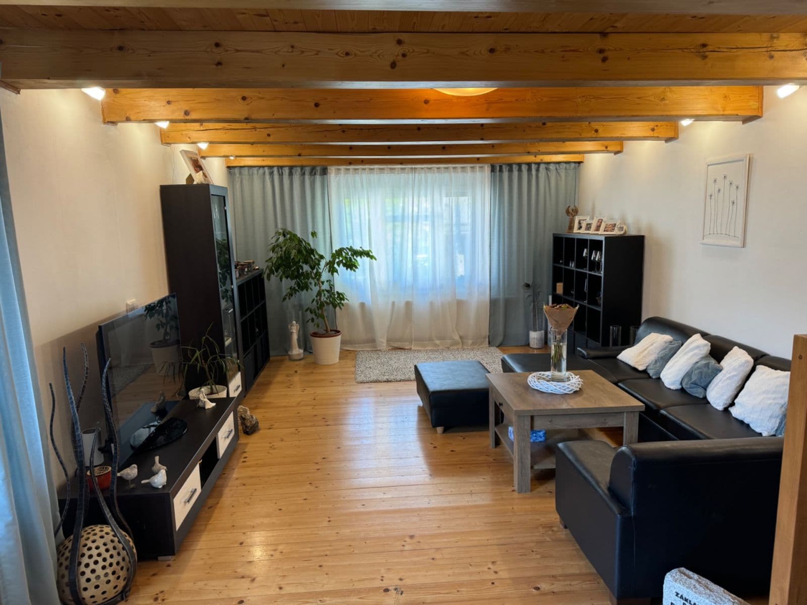 Prenájom domu 185 m², pozemek 2.075 m², Vlkov pod Oškobrhem, Středočeský kraj Prenájom domu 185 m², pozemek 2.075 m², Vlkov pod Oškobrhem, Středočeský kraj