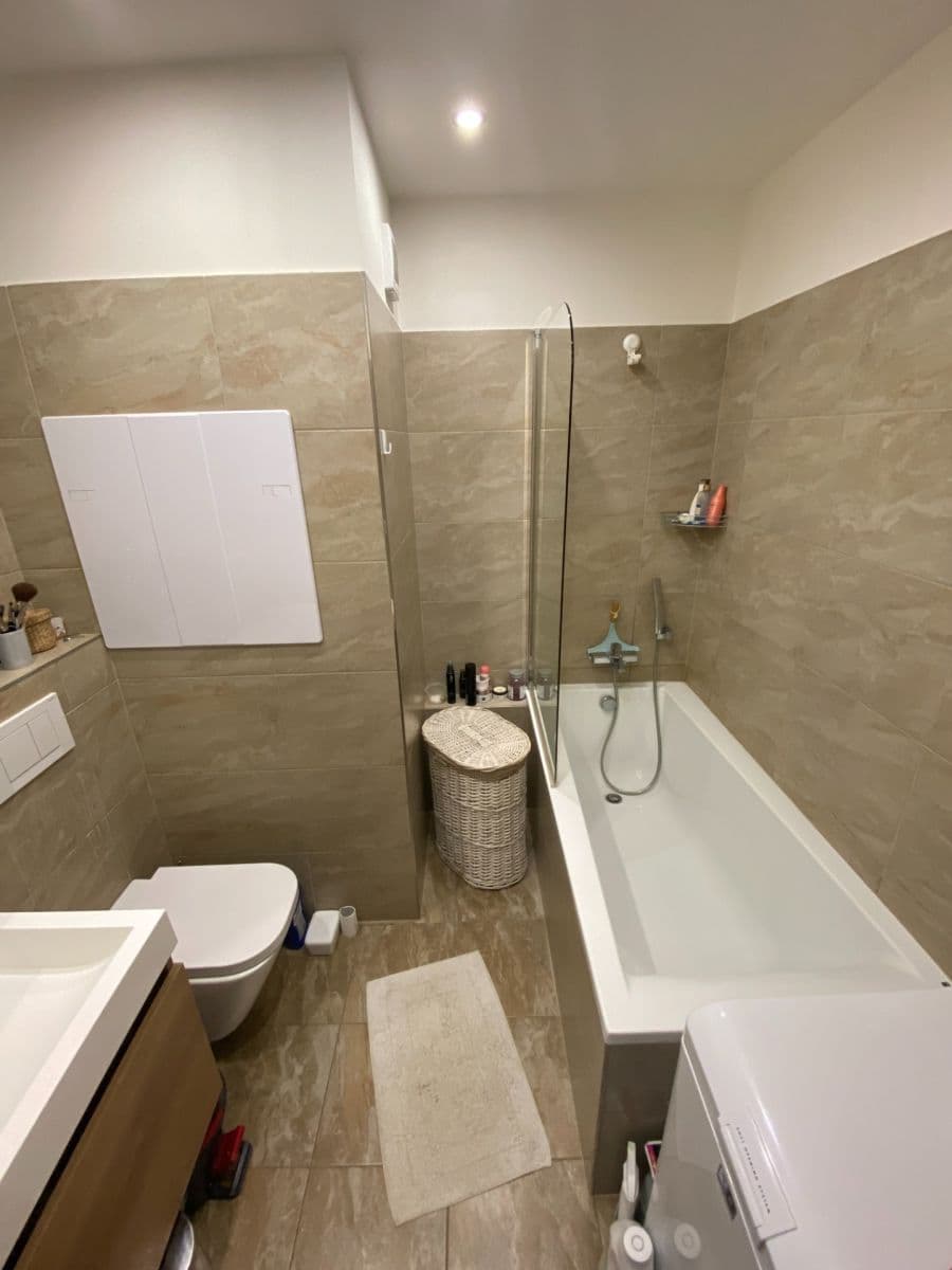 Prenájom bytu 2-izbový 43 m², M. Švabinského, Kladno, Středočeský kraj Prenájom bytu 2-izbový 43 m², M. Švabinského, Kladno, Středočeský kraj