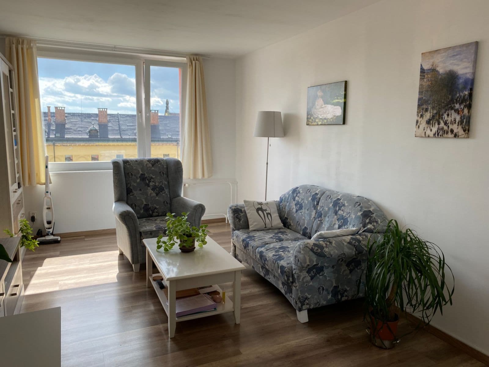 Prenájom bytu 2-izbový 43 m², M. Švabinského, Kladno, Středočeský kraj Prenájom bytu 2-izbový 43 m², M. Švabinského, Kladno, Středočeský kraj