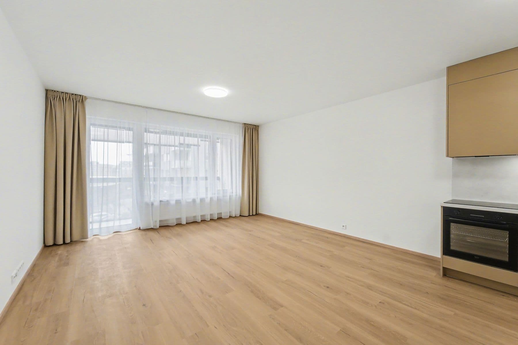 Prenájom bytu 3-izbový 87 m², Waltariho, Praha, Praha Prenájom bytu 3-izbový 87 m², Waltariho, Praha, Praha