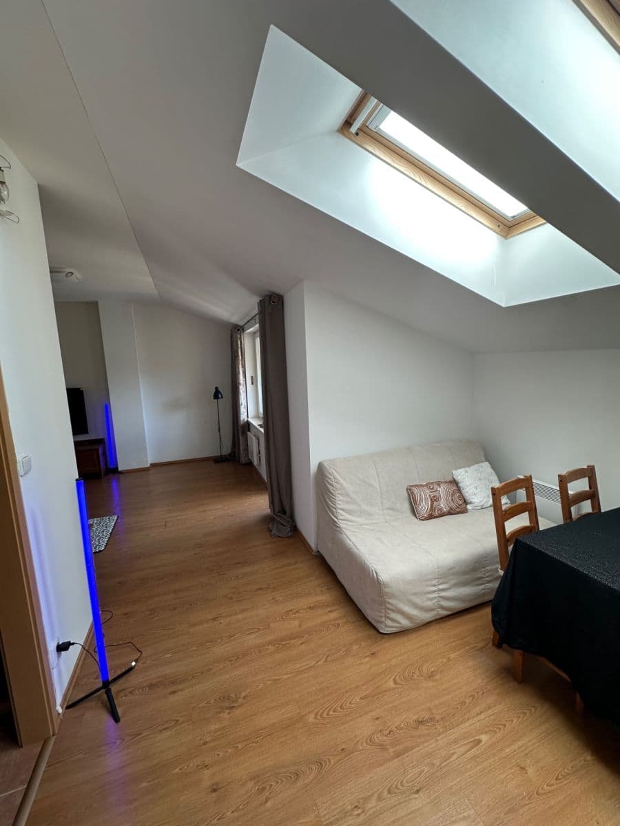 Prenájom bytu 1-izbový 31 m², Slapy, Středočeský kraj Prenájom bytu 1-izbový 31 m², Slapy, Středočeský kraj