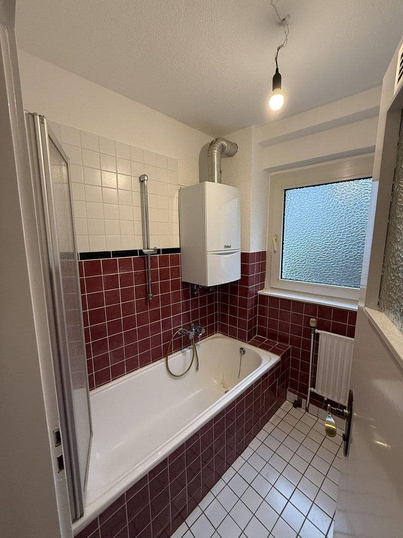 Prenájom bytu 2-izbový 62 m², Paradestr. 33, Wuppertal, Severné Porýnie - Westfálsko Prenájom bytu 2-izbový 62 m², Paradestr. 33, Wuppertal, Severné Porýnie - Westfálsko