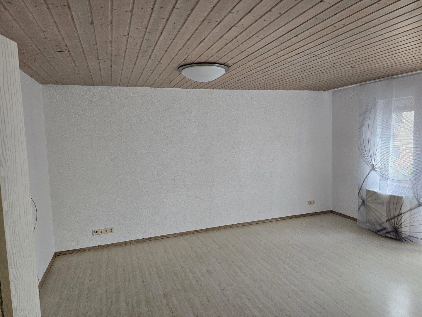 Prenájom bytu 2-izbový 62 m², Stuttgarter Strasse 40, Böblingen, Bádensko-Wurttembersko Prenájom bytu 2-izbový 62 m², Stuttgarter Strasse 40, Böblingen, Bádensko-Wurttembersko