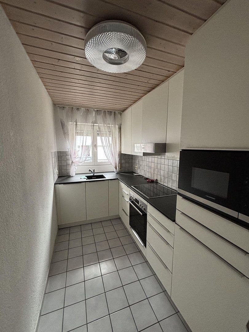 Prenájom bytu 2-izbový 62 m², Stuttgarter Strasse 40, Böblingen, Bádensko-Wurttembersko Prenájom bytu 2-izbový 62 m², Stuttgarter Strasse 40, Böblingen, Bádensko-Wurttembersko