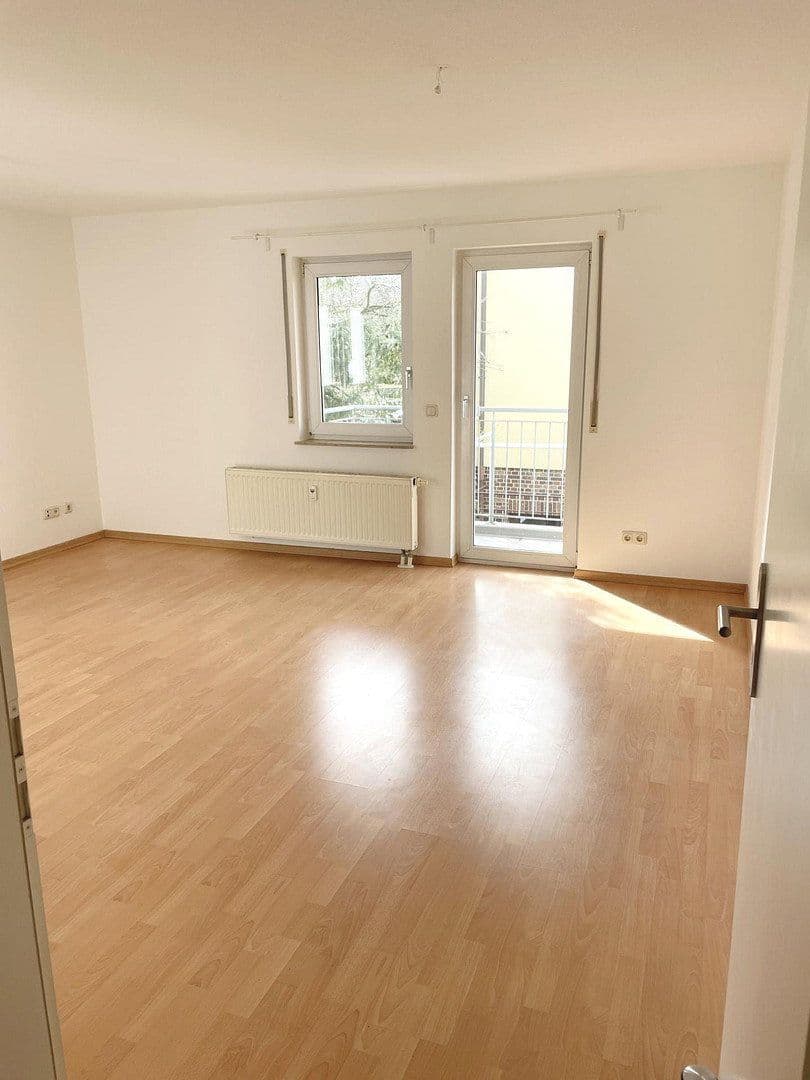 Prenájom bytu 1-izbový 33 m², Ackermannstraße 19, Dresden, Sasko Prenájom bytu 1-izbový 33 m², Ackermannstraße 19, Dresden, Sasko