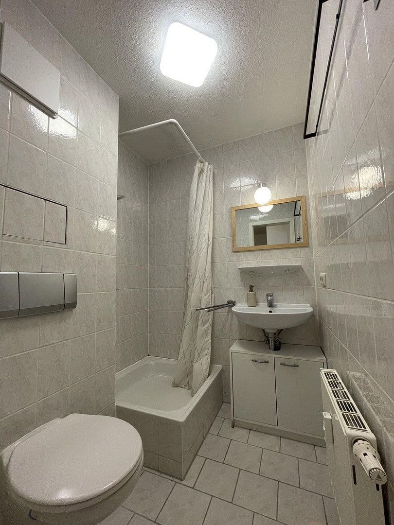 Prenájom bytu 1-izbový 33 m², Ackermannstraße 19, Dresden, Sasko Prenájom bytu 1-izbový 33 m², Ackermannstraße 19, Dresden, Sasko