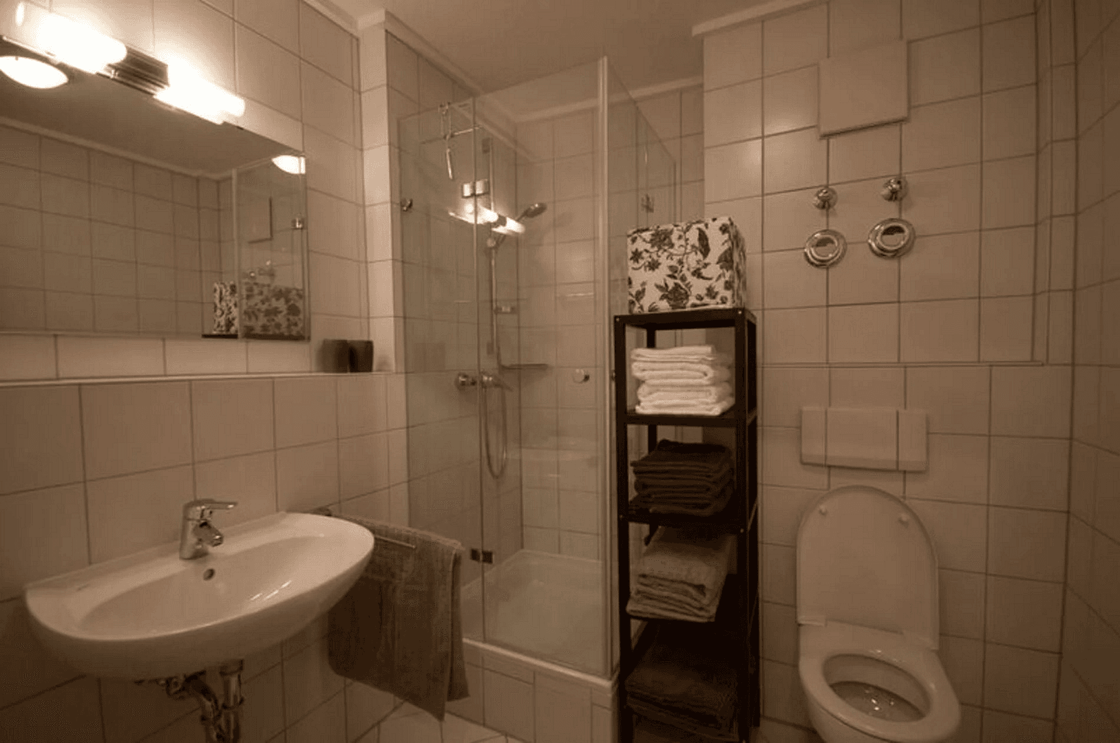 Prenájom bytu 2-izbový 60 m², Karlsruhe, Bádensko-Wurttembersko Prenájom bytu 2-izbový 60 m², Karlsruhe, Bádensko-Wurttembersko